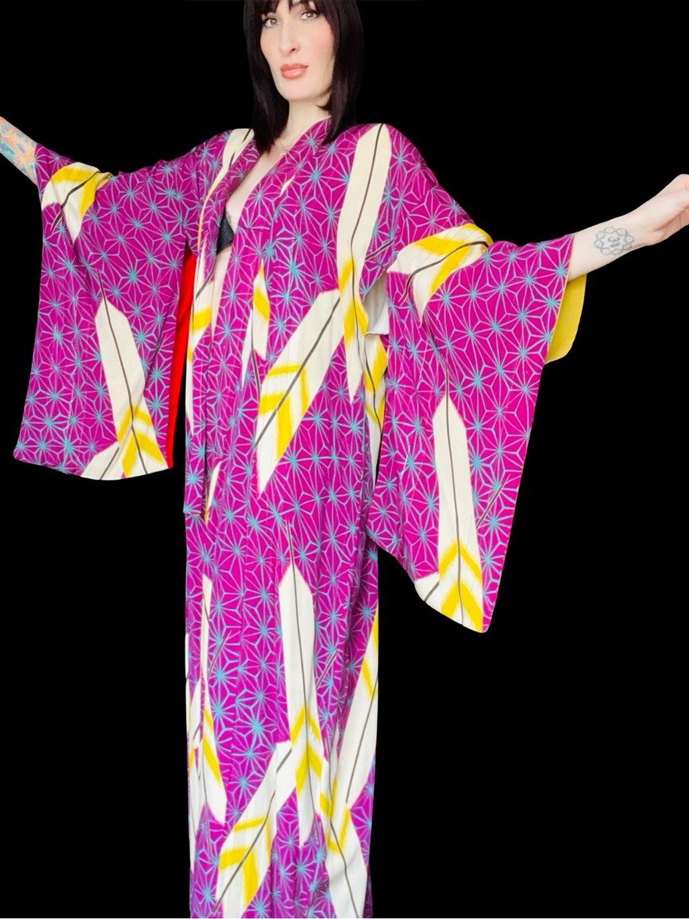 Vintage 1970s Magenta Art Deco Arrow Geometric Star Print Rayon Kimono Dress